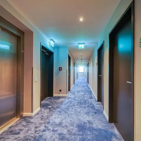 ホテル Nyce City, Trademark Collection By Wyndham 3*