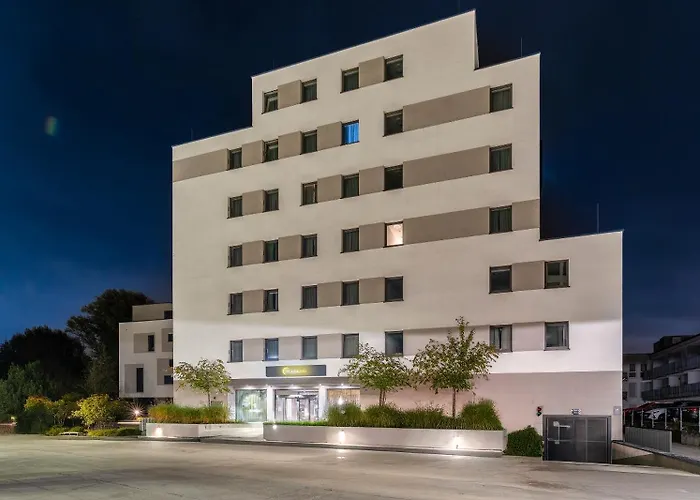 Plaza Готель 3*