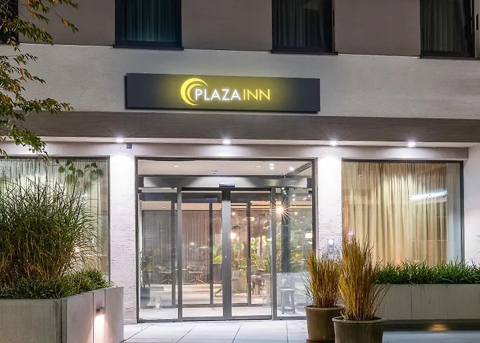 Готель Plaza 3*